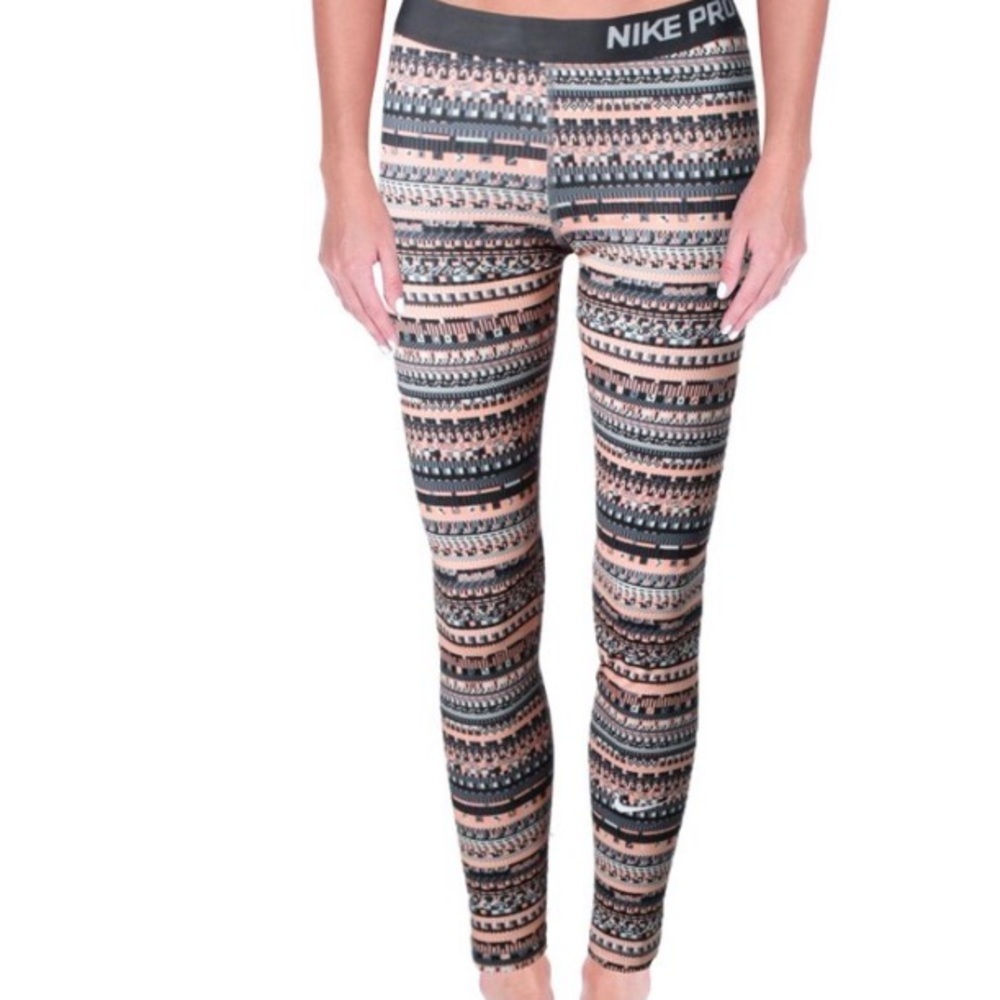 Nike pro Aztec print leggings small dri fit printed leggings geometric coral​​